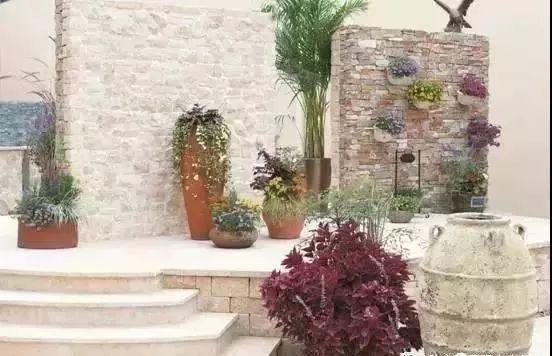 百搭的私家花園設(shè)計風(fēng)格總結(jié)經(jīng)驗營造您的小花園