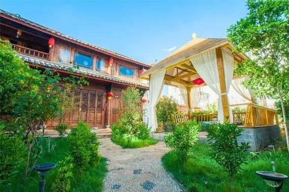 花園設(shè)計(jì)意境能夠給人像文章一樣，設(shè)計(jì)可以說很優(yōu)秀